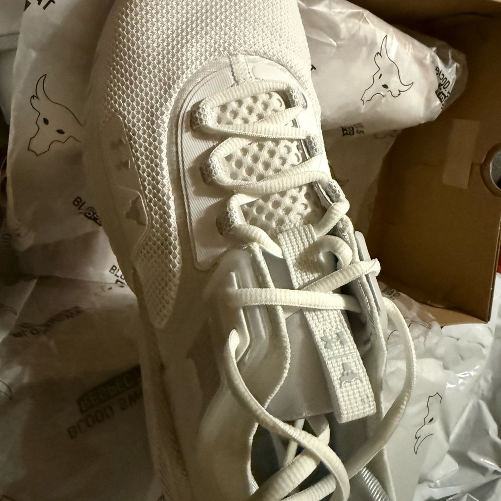 Under Armour project Rock 5